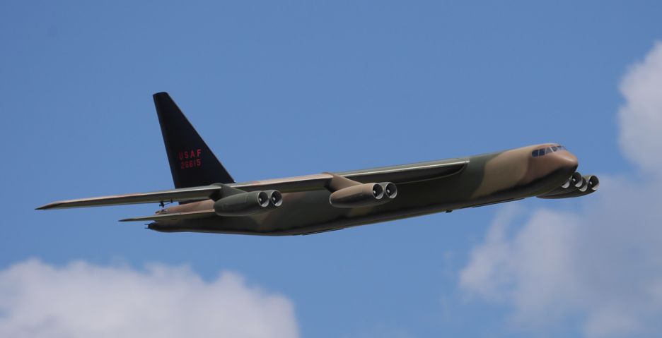 B-52 Short kit - Click Image to Close